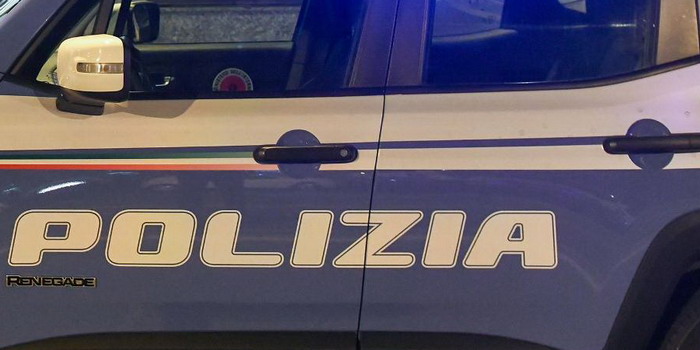 Oltre un chilo e mezzo di droga in casa e 950 euro in contanti: squadra mobile di Ragusa e polizia di Comiso arrestano un 32enne