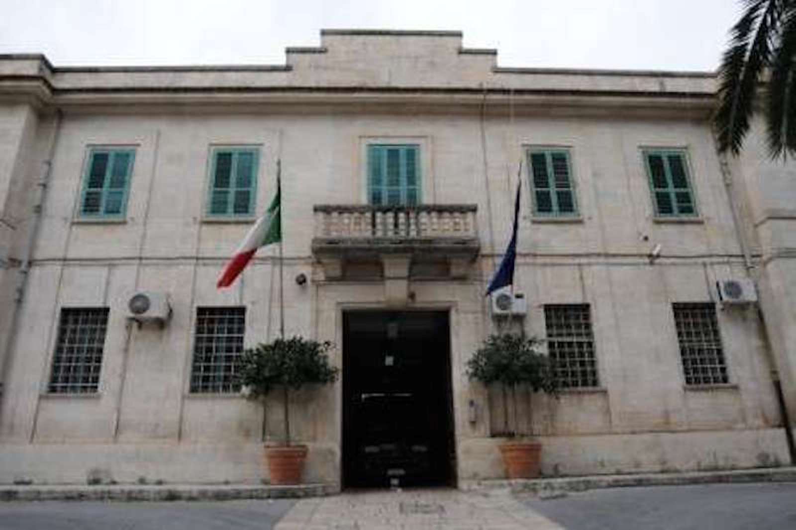 Comiso, viola più volte la misura di affidamento in prova: arrestato