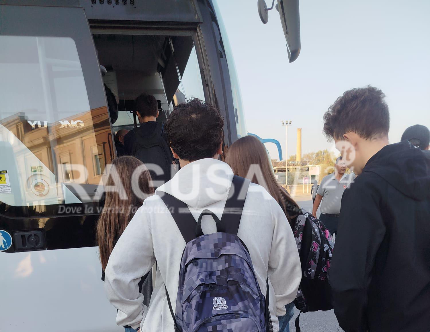 Comiso-Vittoria, studenti alle prese con bus pieni e orari inadeguati