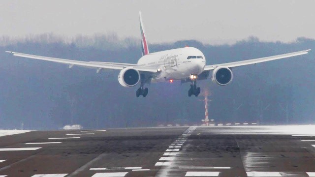 Voli a rischio in tutta Italia: lo sciopero dell'11 maggio paralizza aeroporti e traffico aereo