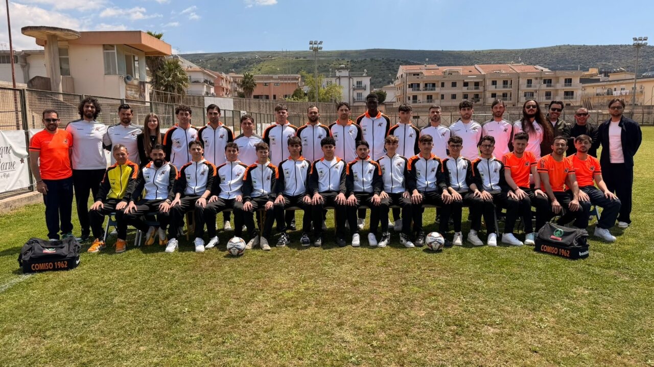 Per il Comiso Calcio sfuma la Promozione ma il sogno verdarancio continua a crescere