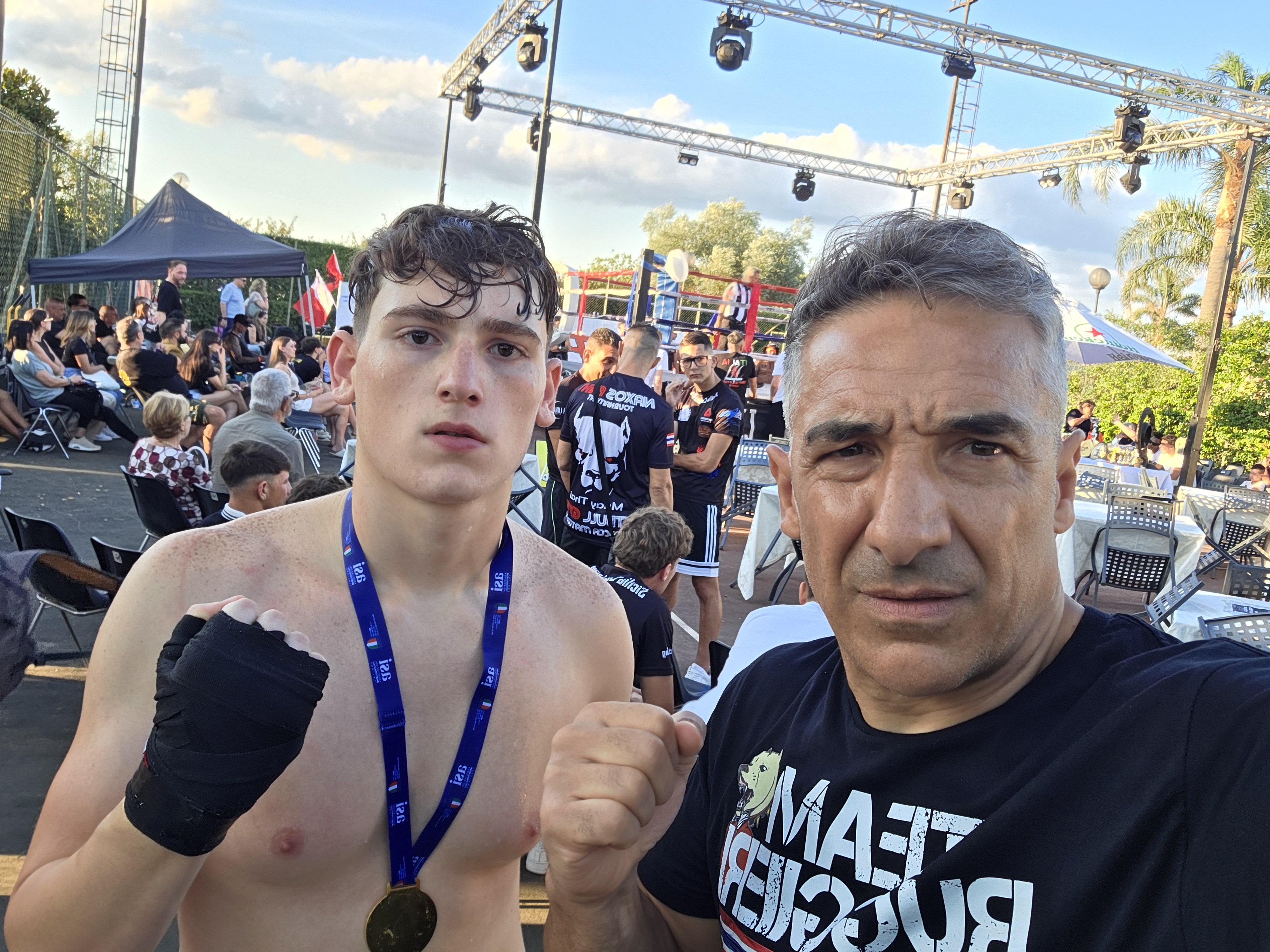 Muay Thai, Nunzio Calvo domina al debutto: vittoria netta a Naxos Fight Night
