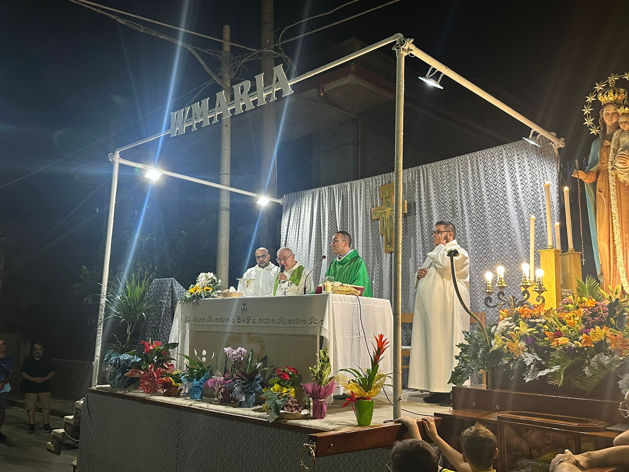 Pedalino, domenica la processione con il simulacro per la festa della Madonna del Rosario