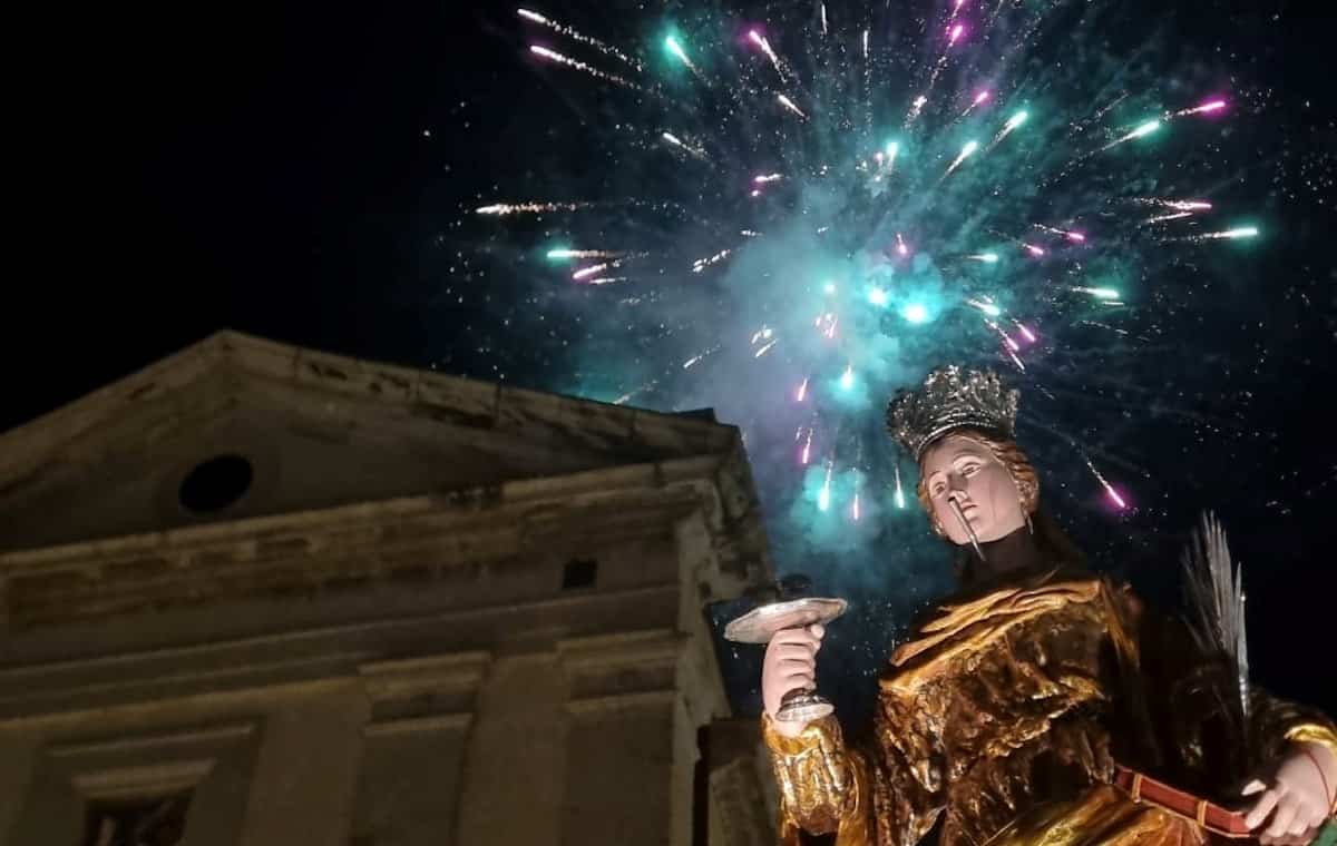 Santa Lucia, la processione per le vie di Comiso - Quotidiano di Ragusa