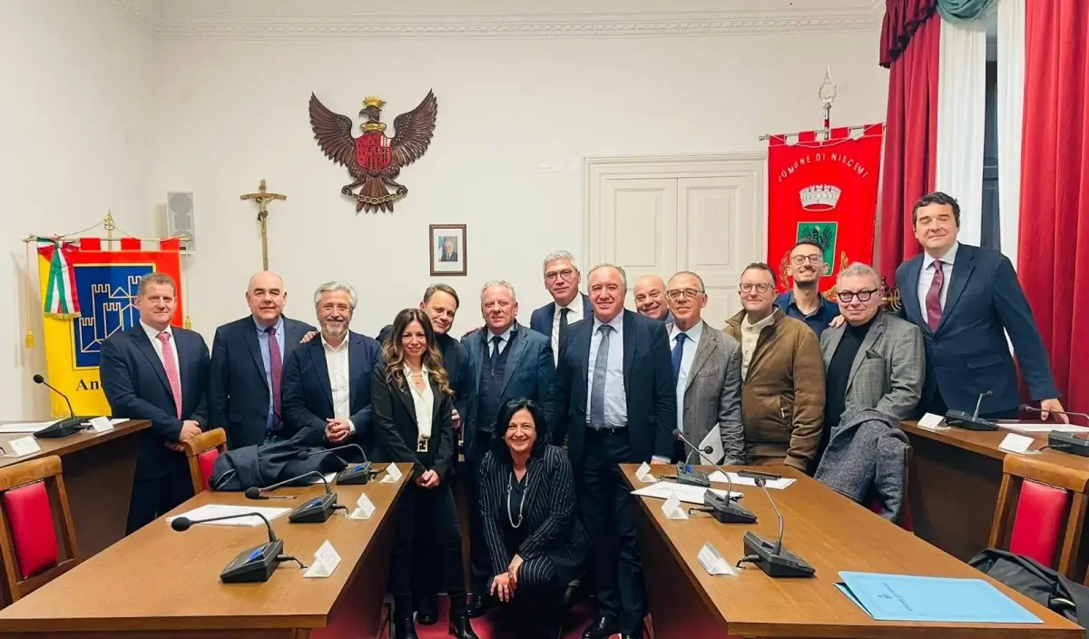 Comiso, le Connessioni Studentesche si intrecciano in Sicilia - Quotidiano di Ragusa