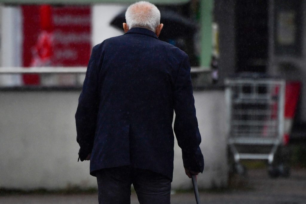 Comiso, anziano trovato morto in casa: viveva da solo
