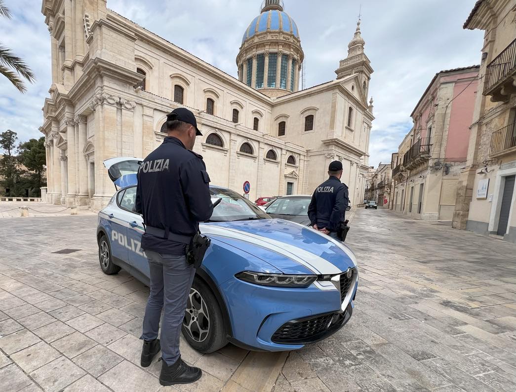 Comiso, arrestato 26enne per resistenza e lesioni ai poliziotti