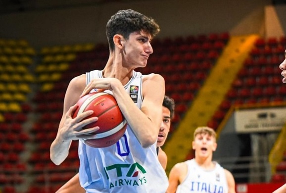 Mattia Ceccato, la promessa della pallacanestro nazionale. Inizia la terza stagione a Milano
