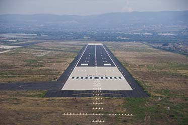 Giornata nera all’aeroporto di Comiso: tutti cancellati i voli di oggi per il forte vento