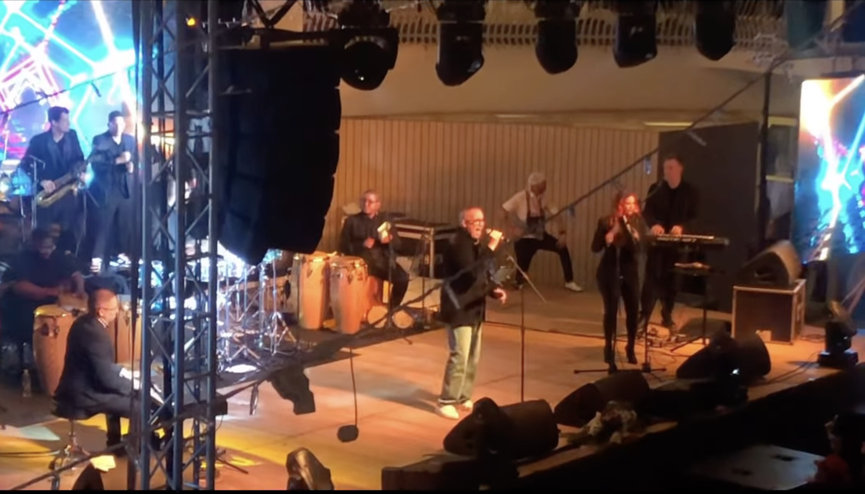 La provincia di Ragusa si riscopre "salsera": sold out concerti e kizomba. Si balla anche la mattina. VIDEO