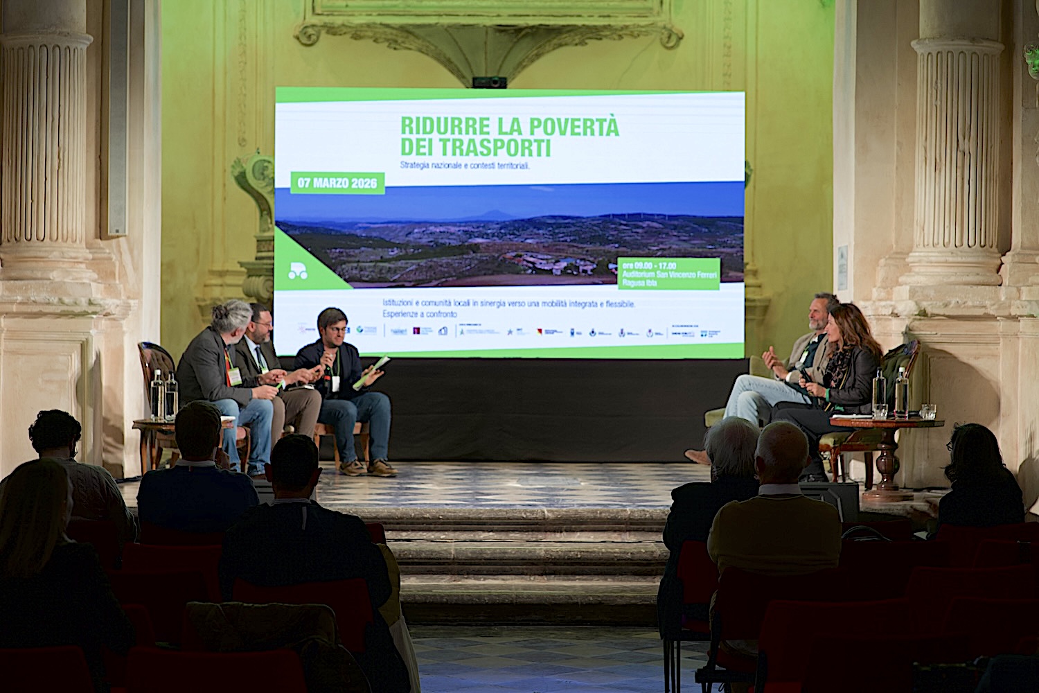 Muoversi non è scontato: da Ragusa il modello per combattere la povertà dei trasporti