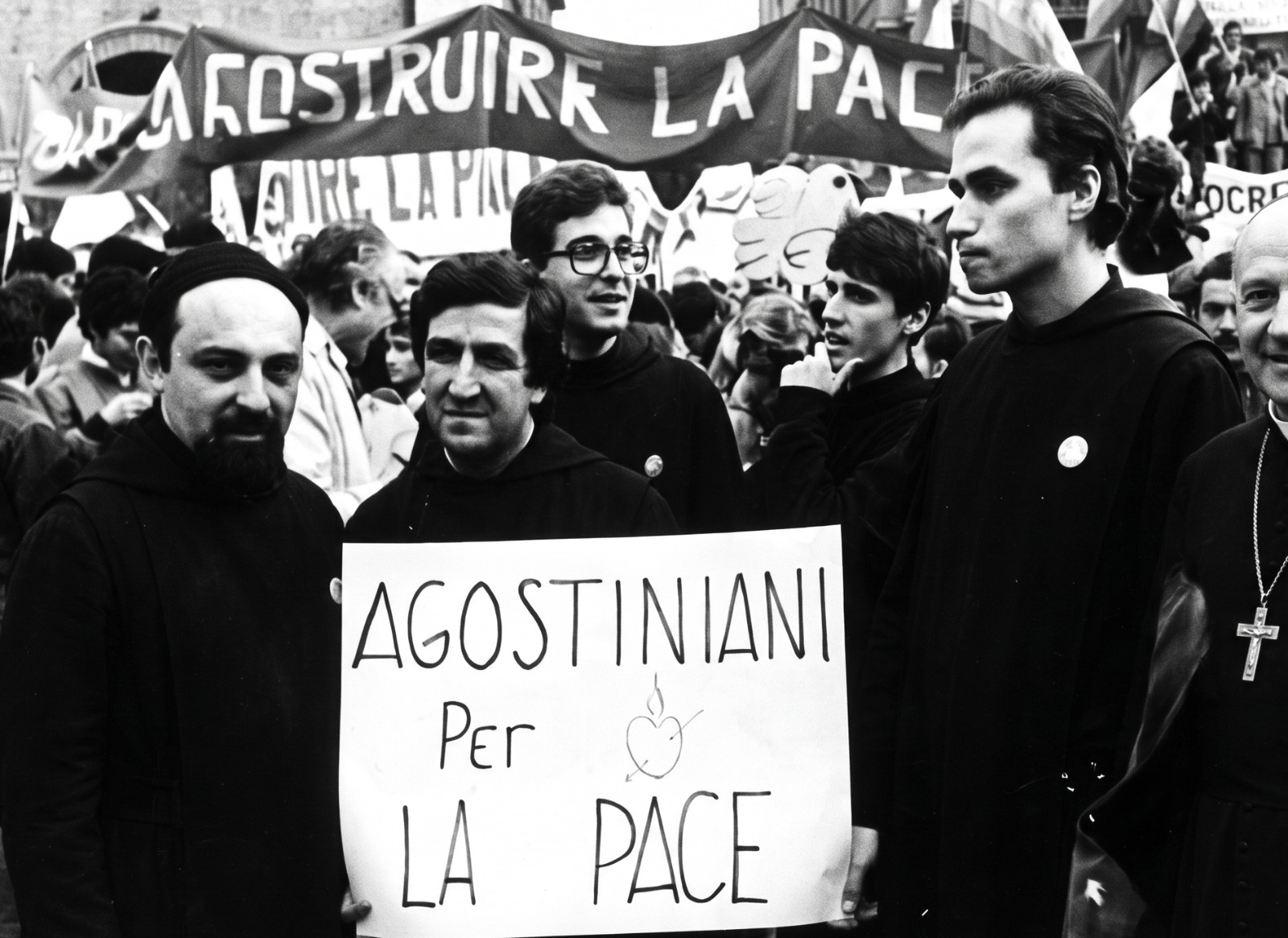 Giacomo Cagnes e il futuro Papa: lo scatto della marcia per la pace a Roma nel 1983. La conferma dalla figlia Sara