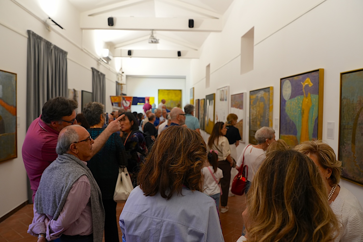 Inaugurata alla Fondazione Bufalino la mostra con le opere immaginate dallo scrittore siciliano. A realizzare un artista italiano